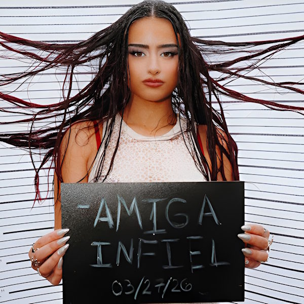Aiona Santana Amiga Infiel