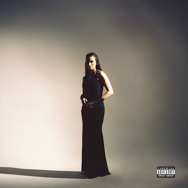 Anna Margo estrena "Easier": una joya de R&B alternativo donde el piano y la voz se encuentran para explorar la complejidad del desamor