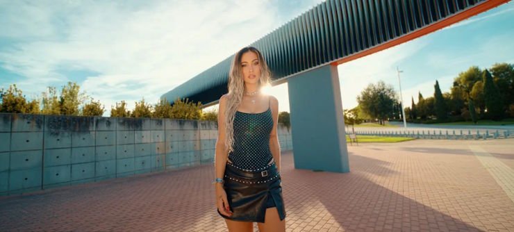 Belén Jurado estrena "No Te Olvido Na", una nueva apuesta por el electrolatino con esencia malagueña
