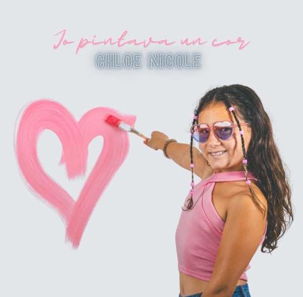 Chloe Nicole jo pintava un corchloe nicole 
