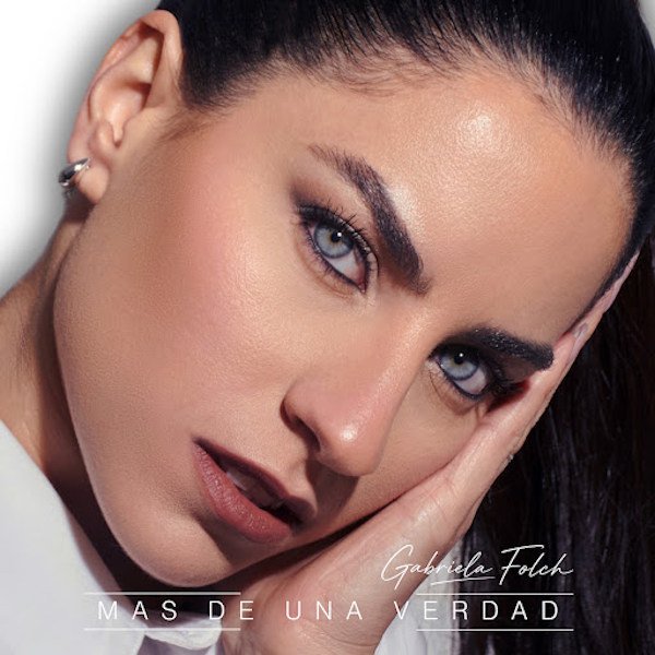 Gabriela Folch transforma el desamor en fortaleza con "No es mi karma", single de su álbum "Más de una verdad"