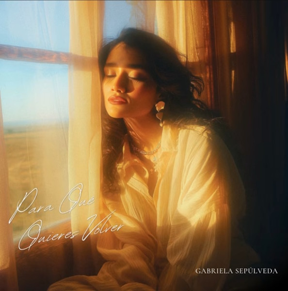 Gabriela Sepúlveda estrena 'Para qué quieres volver', el himno del regional mexicano que transforma la herida en un canto al amor propio y la dignidad