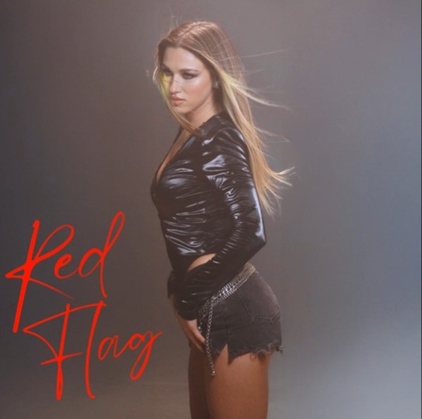 Ioana Ignat Red flag