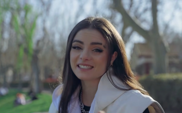 Lucia de la Puerta KELOKE