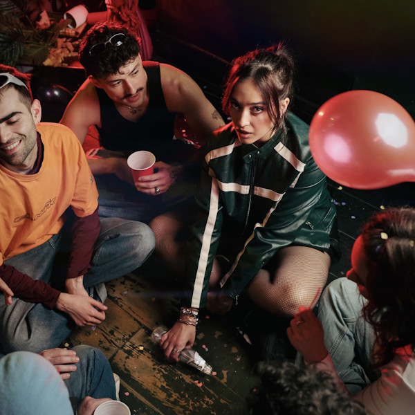 Lucia fernandez el juego de la botella