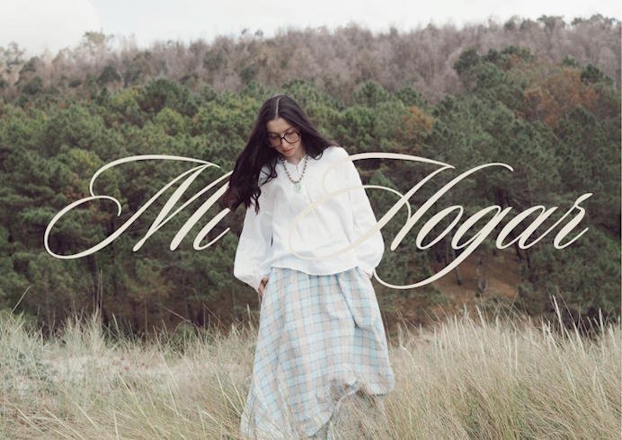 Sara Varela convierte la morriña y el arraigo en una canción íntima con "Mi Hogar"