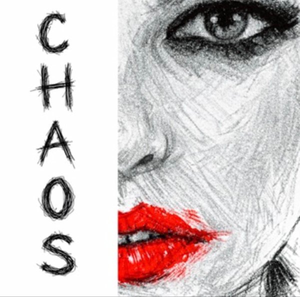 Tina Win recupera "CHAOS" como carta de presentación de su nuevo EP "She Knows"
